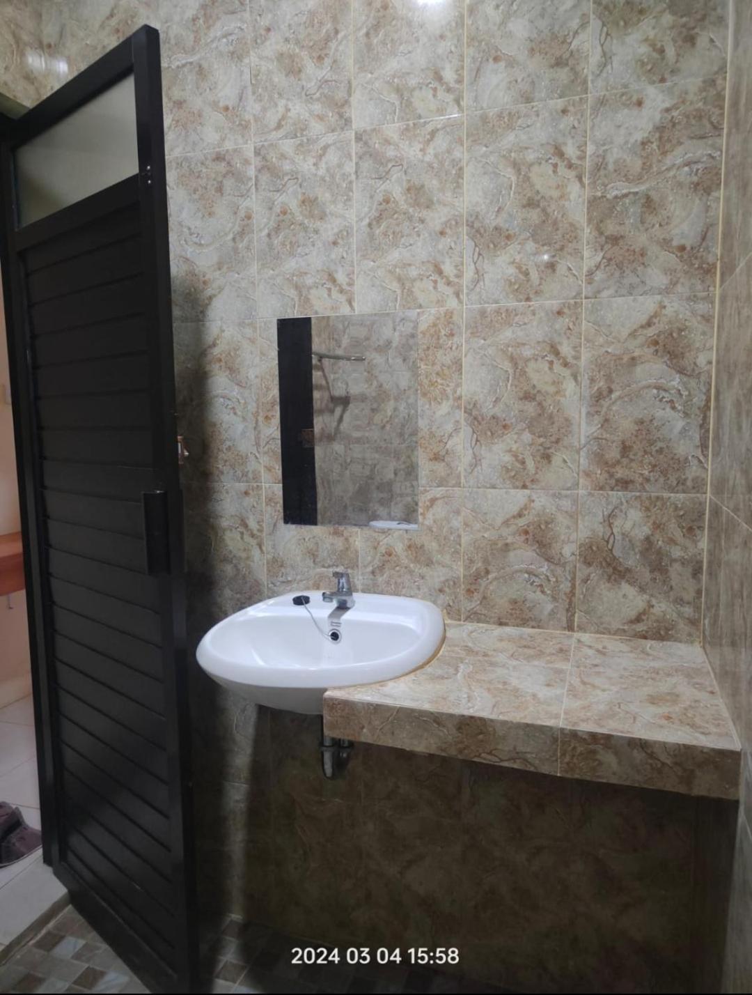 Sulfat Indah Home Stay Syariah Ngadipuro Exteriör bild