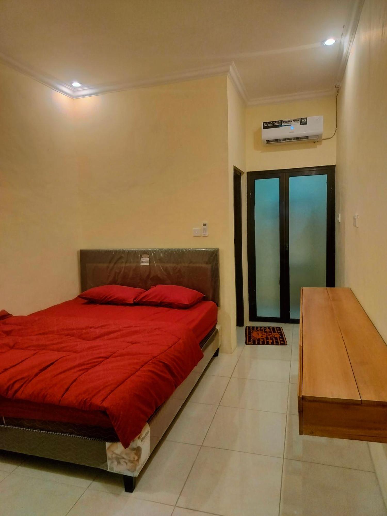Sulfat Indah Home Stay Syariah Ngadipuro Exteriör bild
