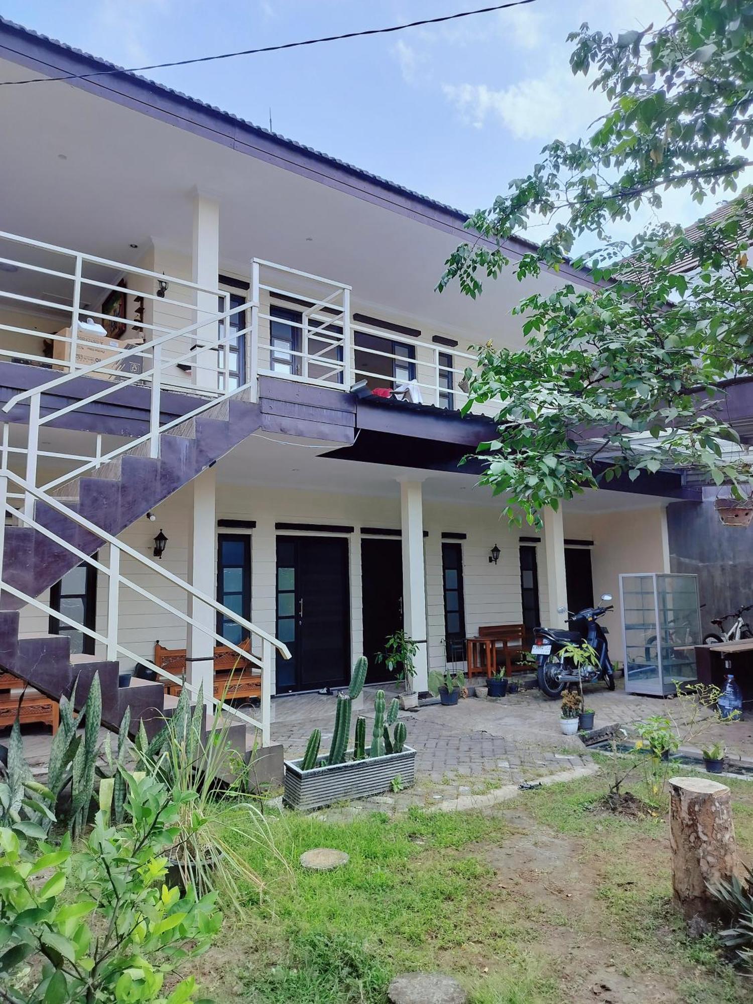 Sulfat Indah Home Stay Syariah Ngadipuro Exteriör bild
